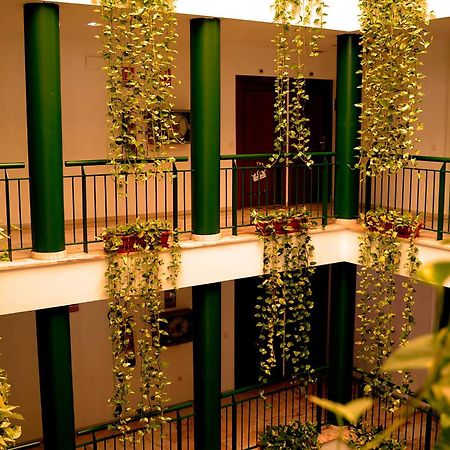 Apartamentos Vertice Bib Rambla Севілья Екстер'єр фото