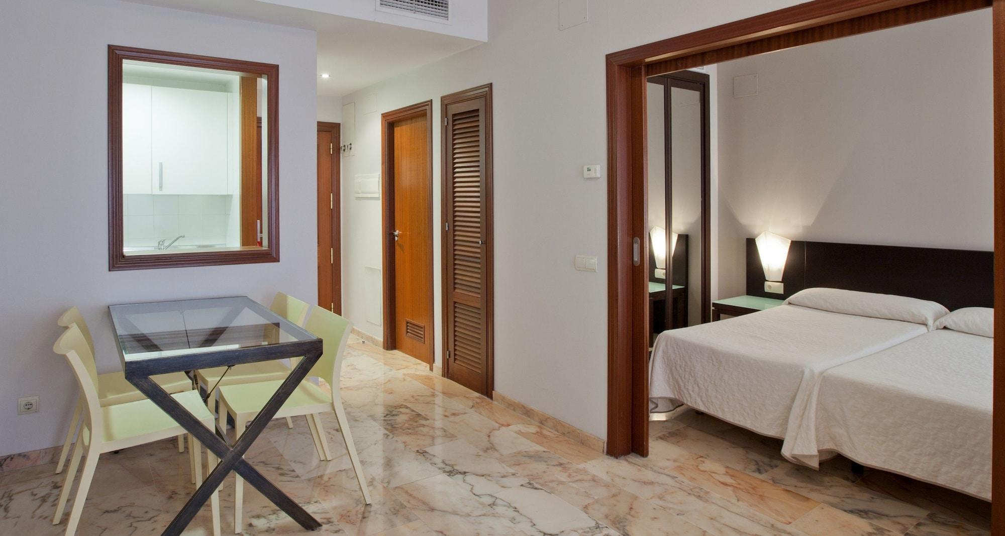Apartamentos Vertice Bib Rambla Севілья Екстер'єр фото