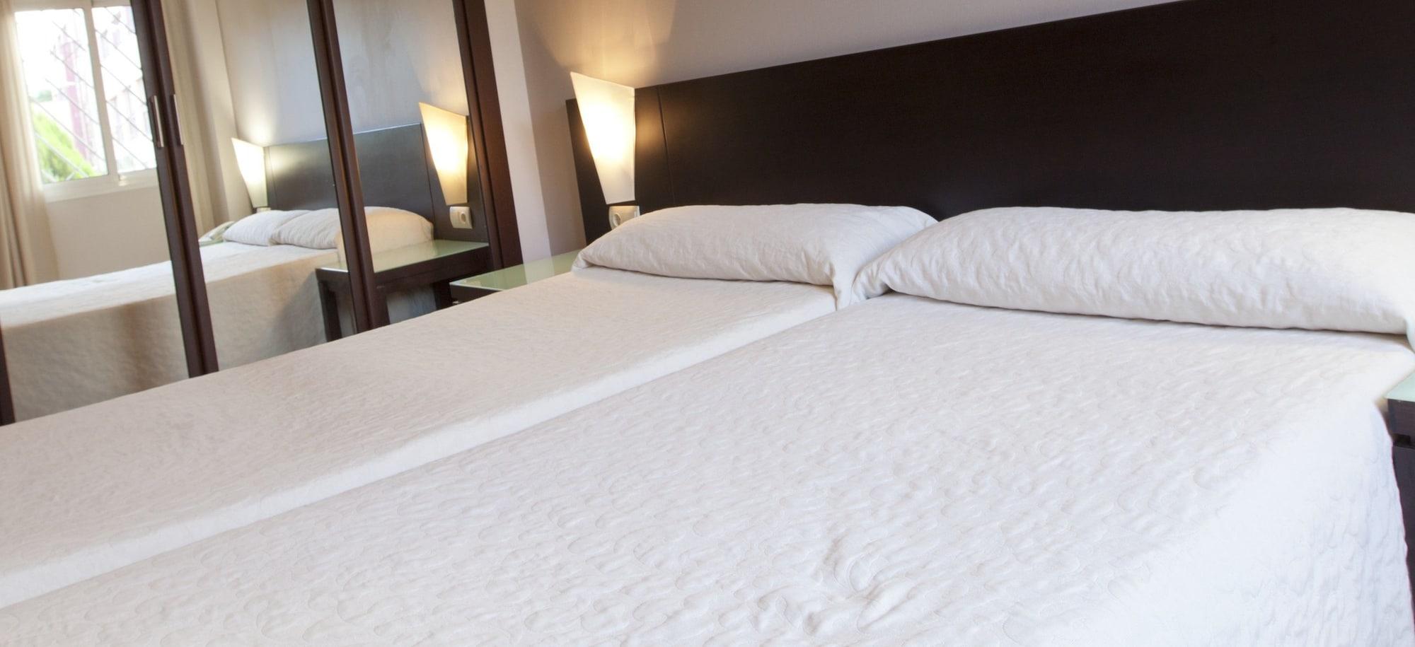 Apartamentos Vertice Bib Rambla Севілья Екстер'єр фото