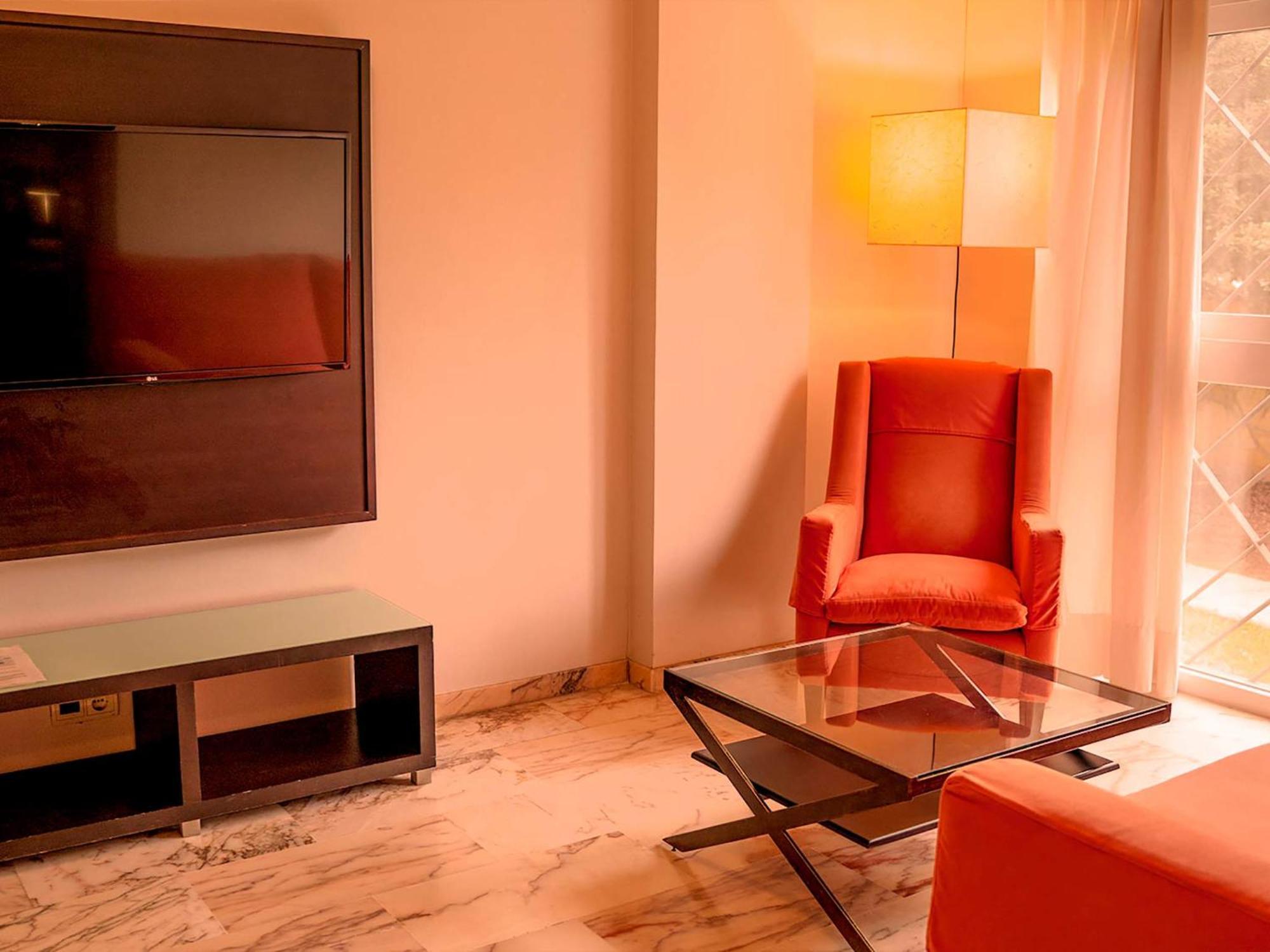 Apartamentos Vertice Bib Rambla Севілья Екстер'єр фото