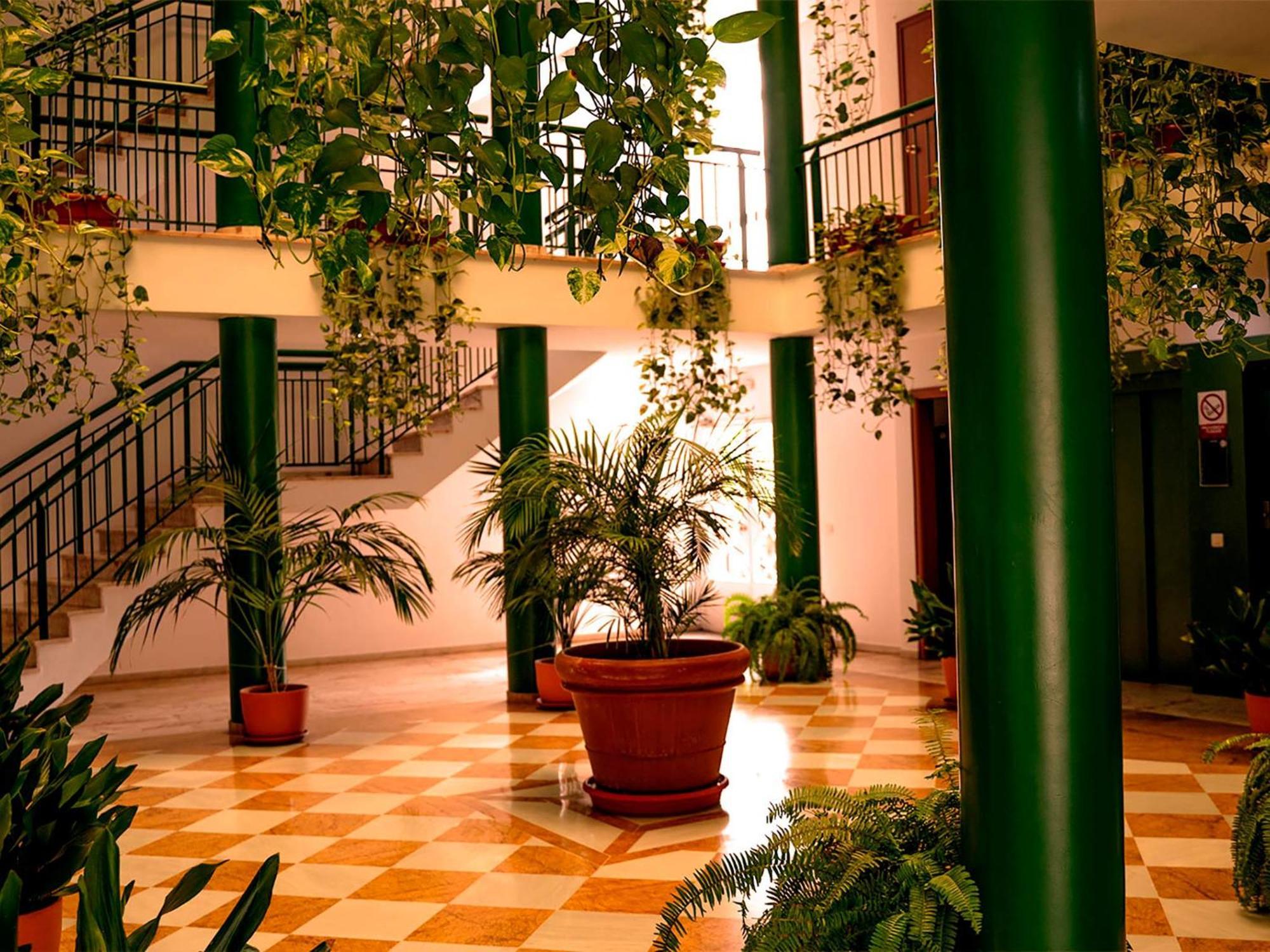 Apartamentos Vertice Bib Rambla Севілья Екстер'єр фото