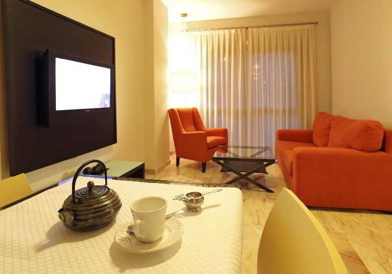 Apartamentos Vertice Bib Rambla Севілья Екстер'єр фото