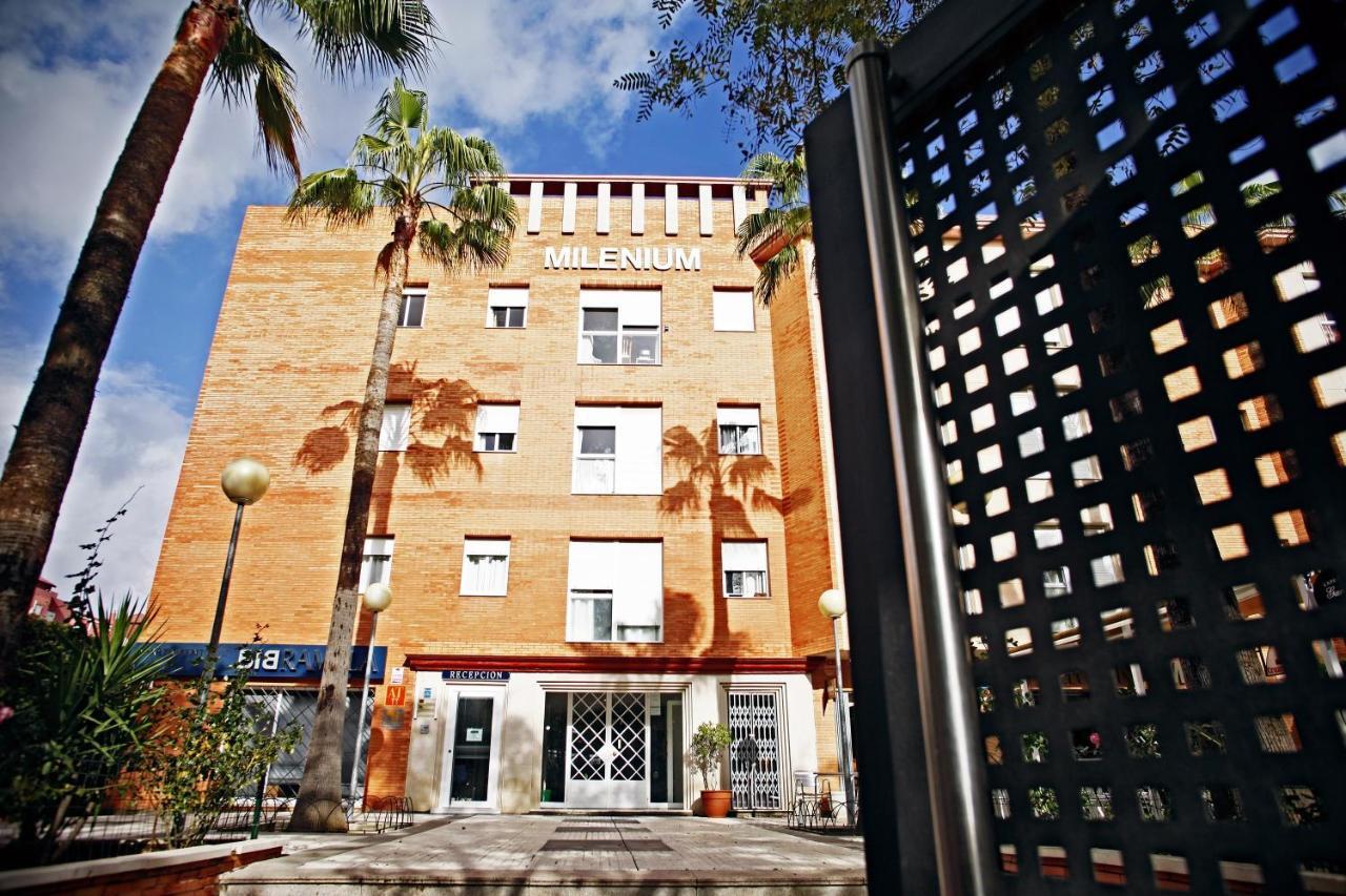 Apartamentos Vertice Bib Rambla Севілья Екстер'єр фото